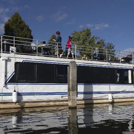 Bluebird House-Boat Hotel East Molesey Exterior foto